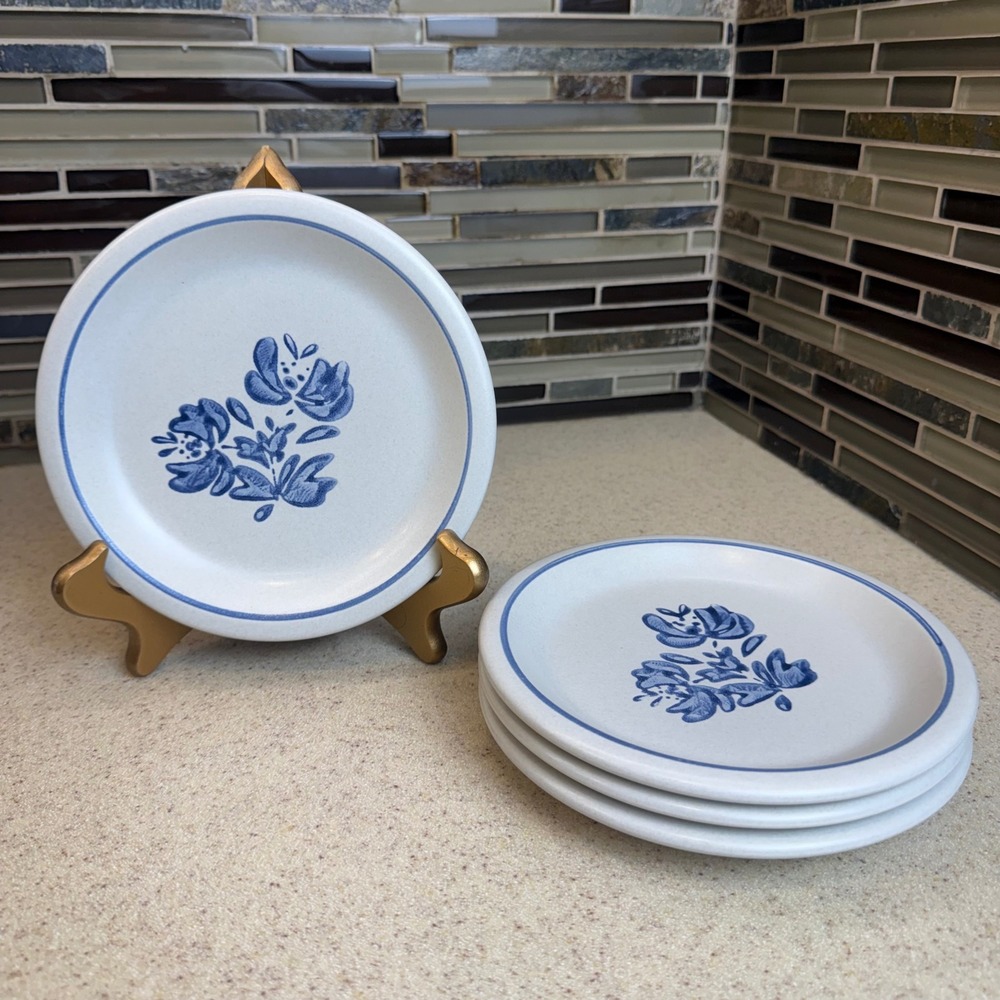 Vintage Pfaltzgraff Yorktowne Stoneware Bread & Butter Plates Set of 4 6.75"